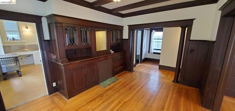 Photo of Oakland, CA 94609 (MLS # 41129945)