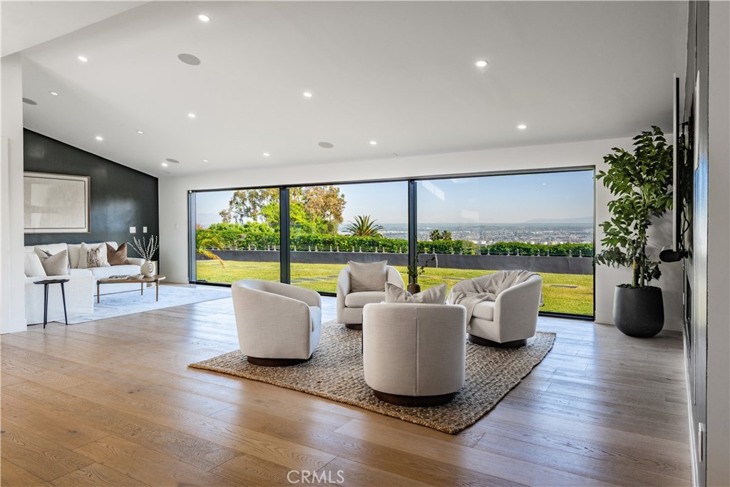 28056 Palos Verdes Drive East