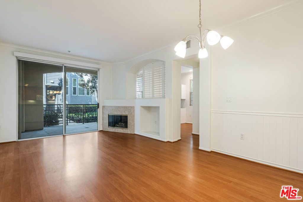 13075 Pacific Promenade 100