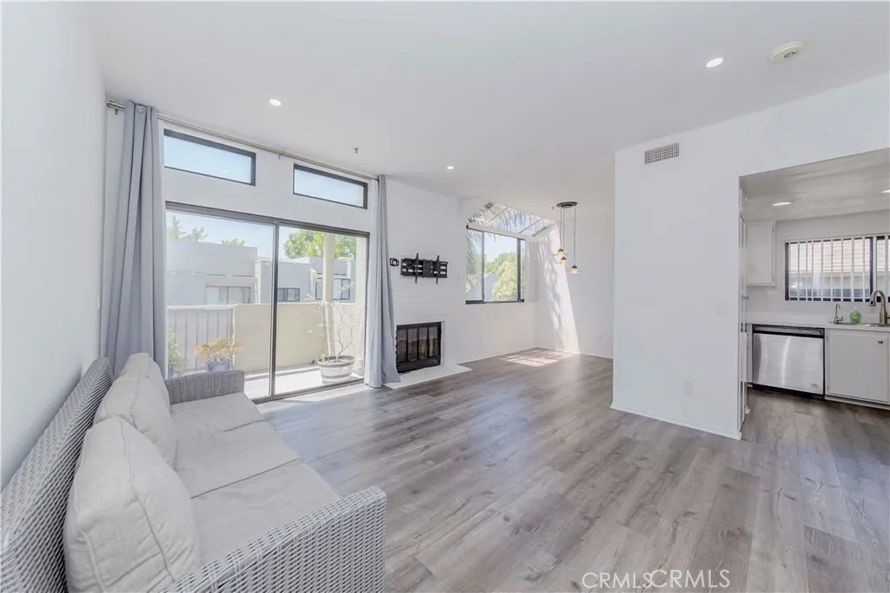 17722 Sergio Cir 203