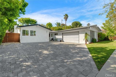 Photo of 45 Silver Spring Drive, Rolling Hills Estates, CA 90274 (MLS # PV26116849)