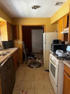 17569 Blythe Way