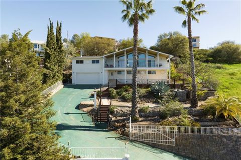 Photo of 17431 Greenridge Road, Hidden Valley Lake, CA 95467 (MLS # LC25117665)