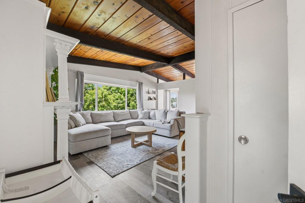 395 San Roque