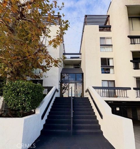 Photo of 15325 Magnolia #102, Sherman Oaks, CA 91403 (MLS # SR26001999)