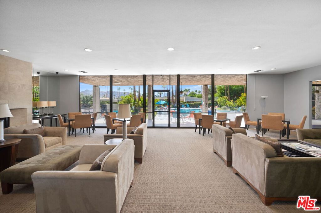 Warm Sands - Residential