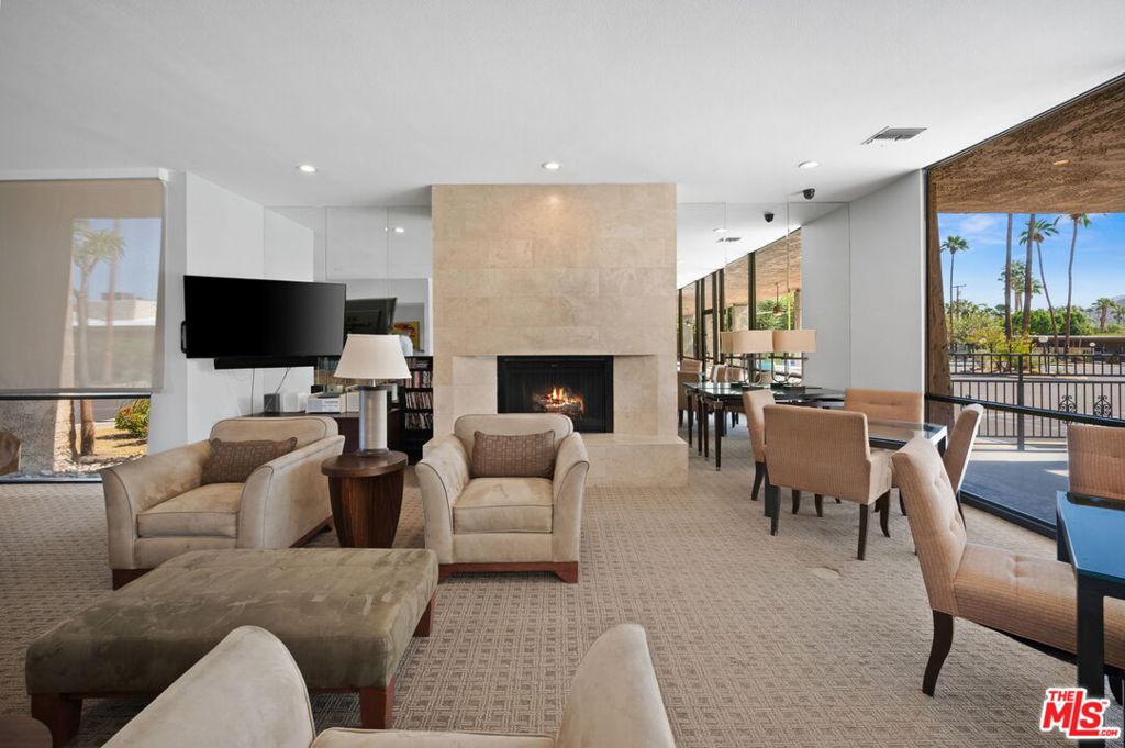 Warm Sands - Residential