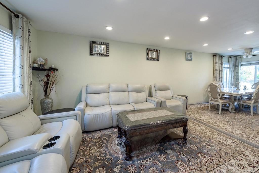 9378 Twin Mountain Circle