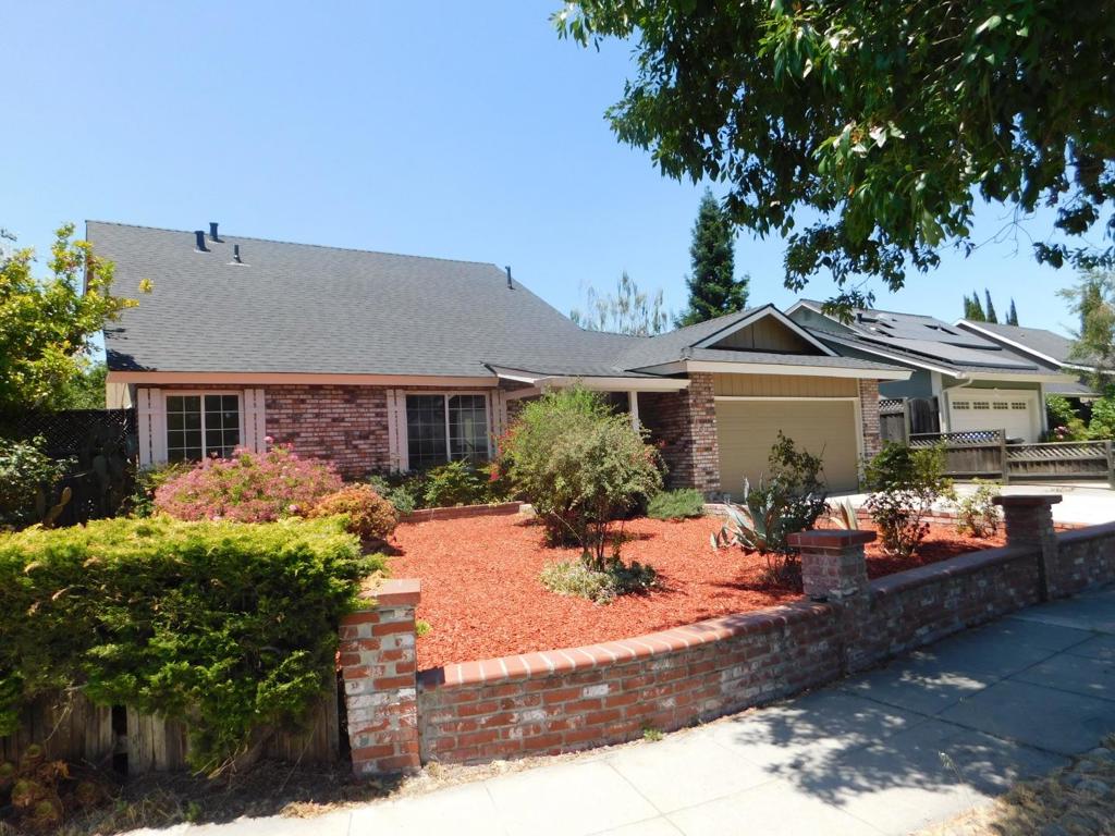 302 Henderson Drive