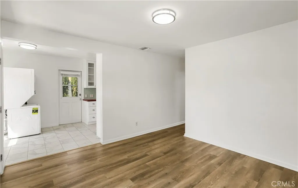 Orange, California 92868, United States, 2 Bedrooms Bedrooms, ,1 BathroomBathrooms,Residential,Contingent,140777