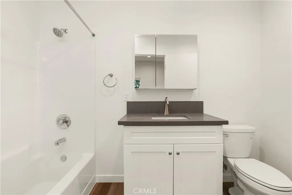 Orange, California 92868, United States, 2 Bedrooms Bedrooms, ,1 BathroomBathrooms,Residential,Contingent,140777