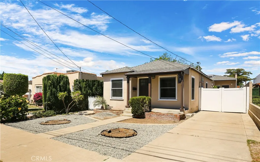 Orange, California 92868, United States, 2 Bedrooms Bedrooms, ,1 BathroomBathrooms,Residential,Contingent,140777