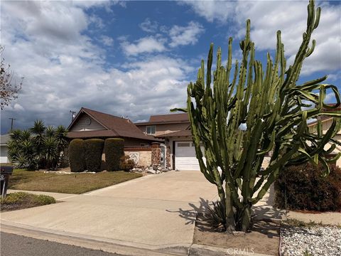 Photo of 136 N Tiana Lane, Anaheim Hills, CA 92807 (MLS # OC26099023)