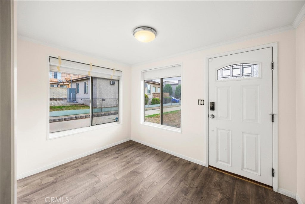 293 S Poplar