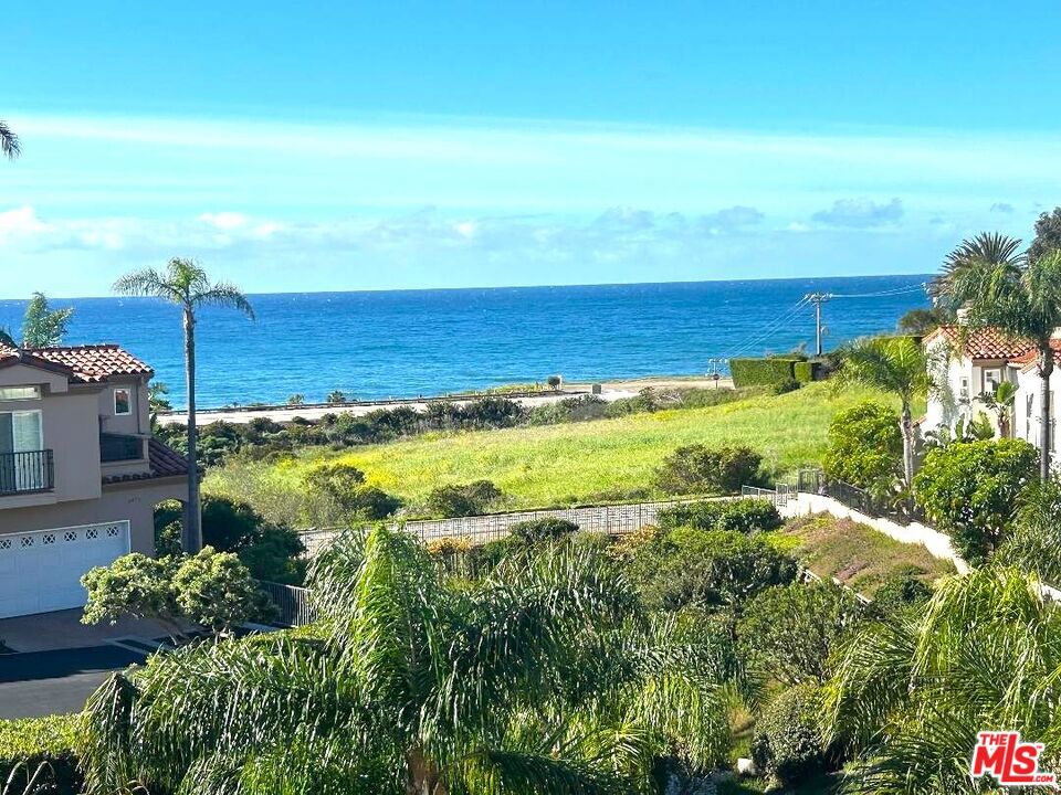 6438 Lunita Road, Malibu CA 90265