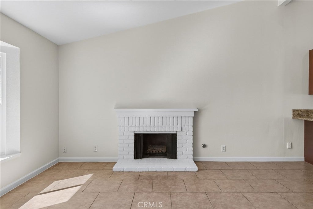 1324 W Morgan