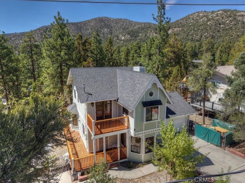 Photo of 911 Panamint Mountain DR, Big Bear City, CA 92314 (MLS # IG26188288)