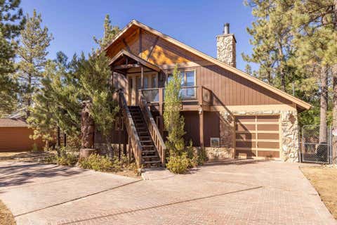 Photo of 491 Vista Lane, Big Bear, CA 92315 (MLS # 219151706PS)