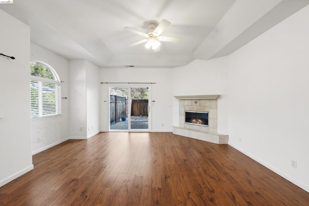 17800 Rolling Oaks Dr.