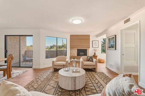 Photo of 12321 Ocean Park Boulevard #9, Los Angeles, CA 90064 (MLS # 26648151)