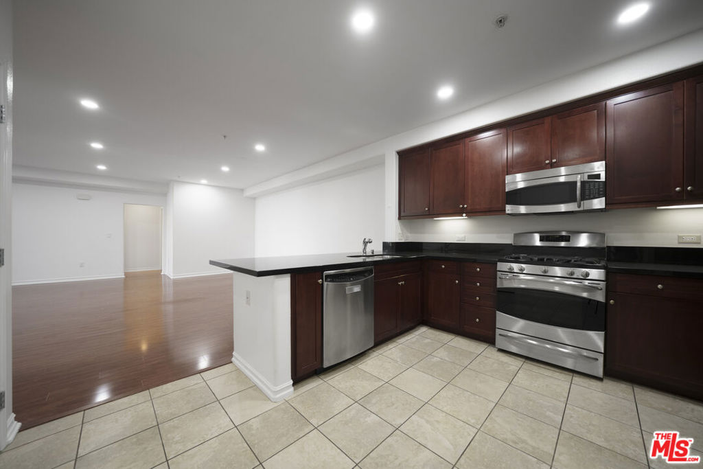 629 Traction Avenue 511