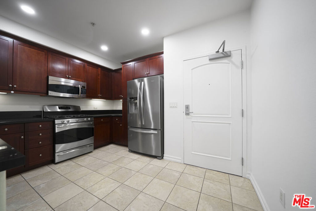 629 Traction Avenue 511