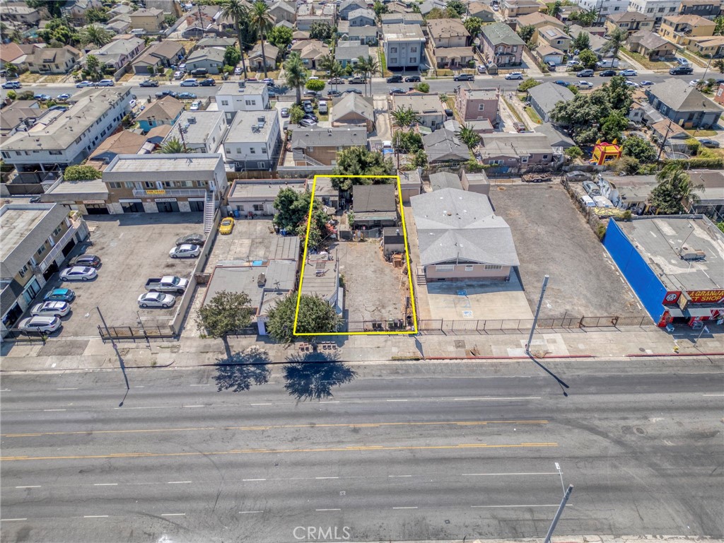 618 W Florence Avenue