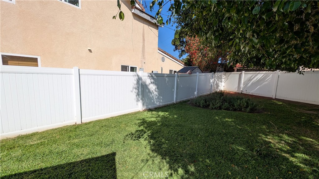 9657 Lark Circle
