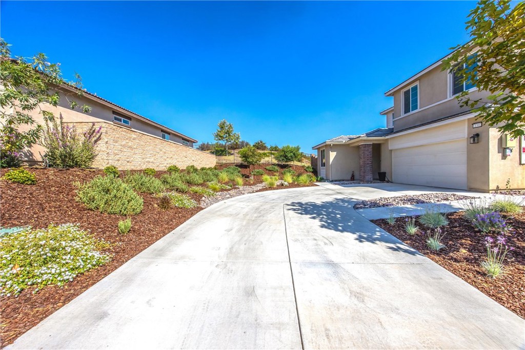 11592 11592 Alana Lane