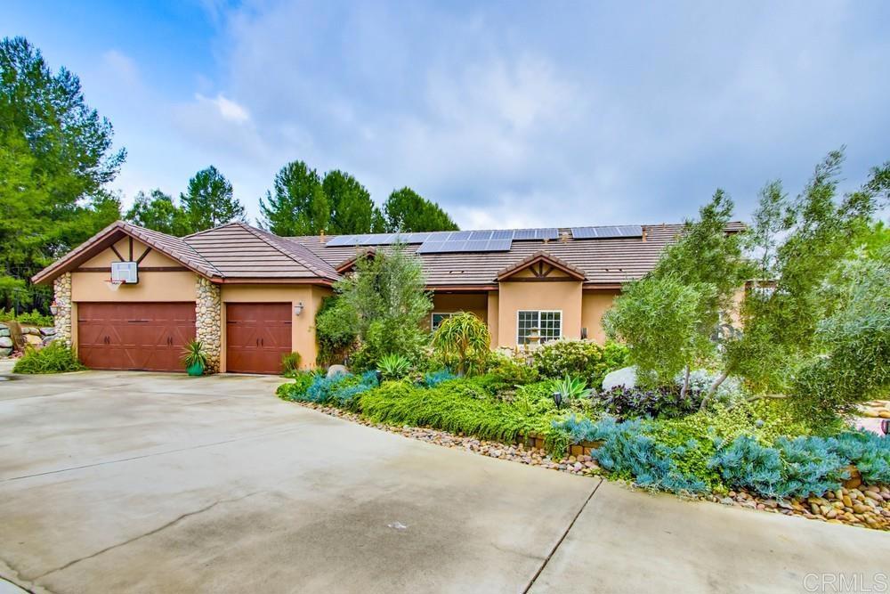 10044 Silver Creek Ln