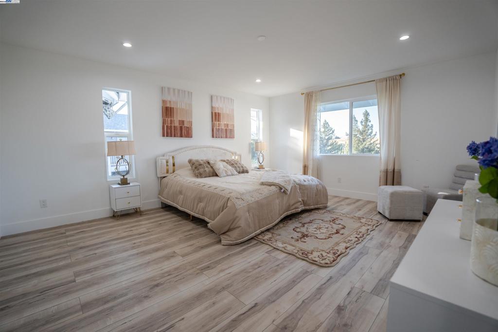FAIRFIELD - Residential