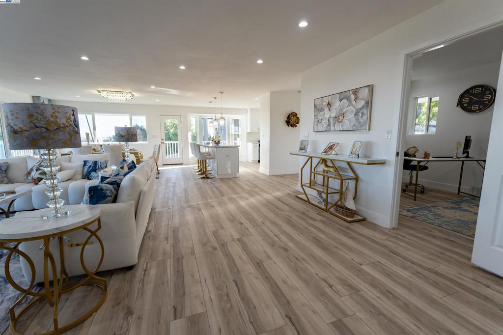 FAIRFIELD - Residential