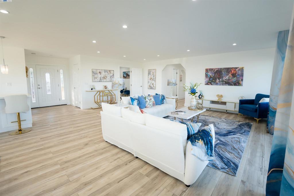 FAIRFIELD - Residential