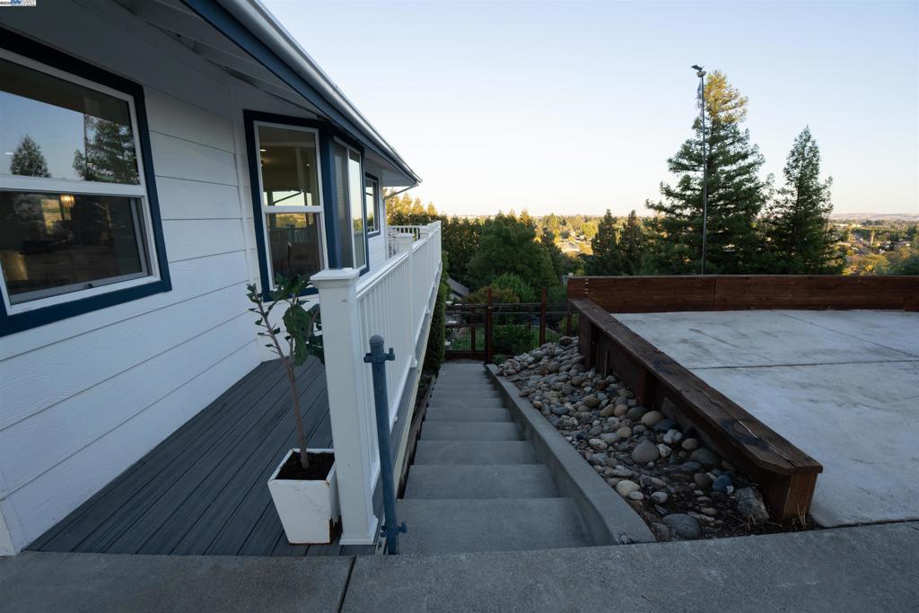 FAIRFIELD - Residential