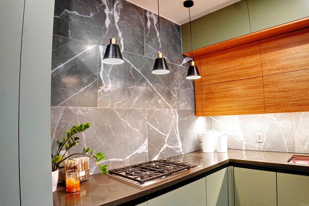 525 11Th Avenue 1105