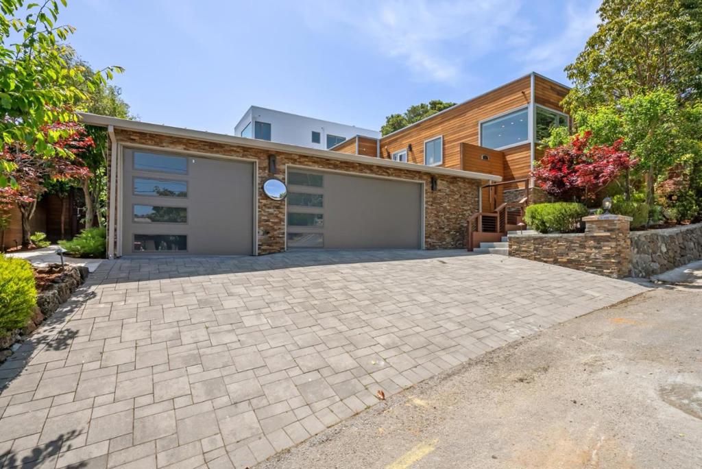 Properties 3 1 Millbrae Circle