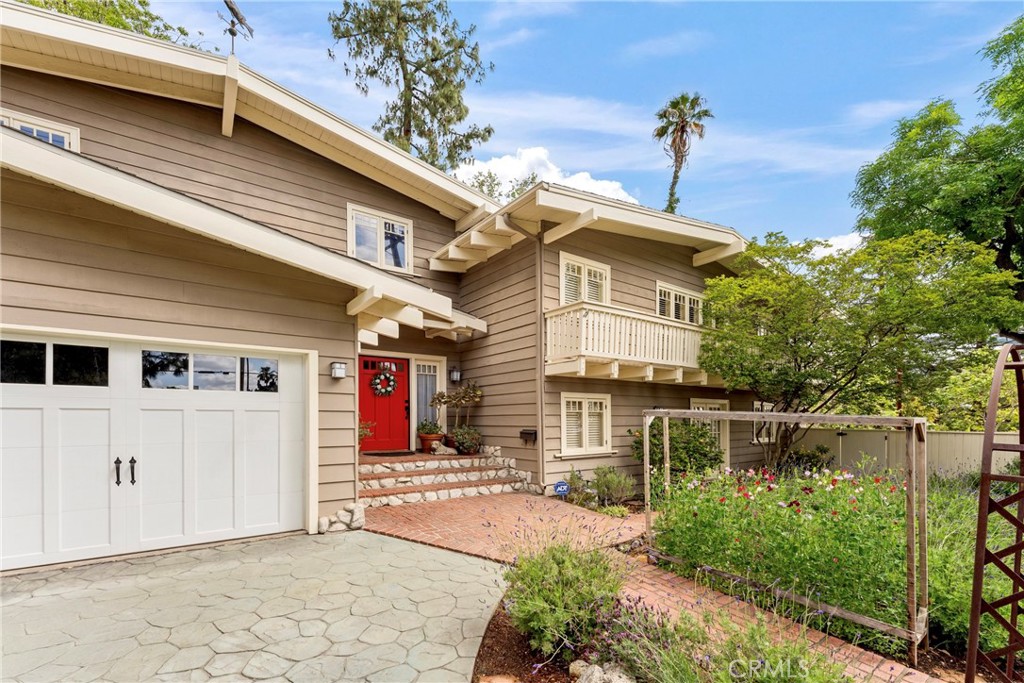 483 E Grandview Avenue