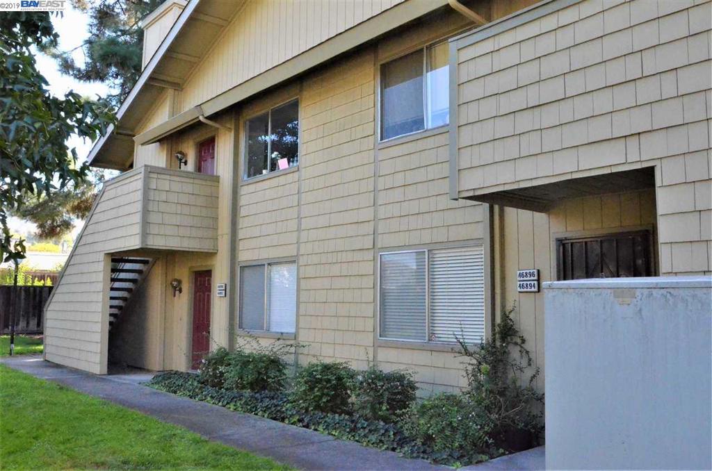 Excellent Ground Floor Condo in desirable Warm Springs neighborhood of Fremont. This Condo offers laminate flooring thru out. Updated Kitchen with granite counters, island, and stainless steel appliances. Living Room offers cozy fireplace and has sliding door leading to private patio. The unit is well situated facing green area. The two bedrooms are very spacious and master bedroom has double vanity sinks. Excellent location for commute to Silicon Valley and close distance to Warm Springs BART station for SF commuter. Within Walking distances to award winning Warm Spring Schools, Warm Spring Park, Safeway, Starbucks, and nearby shops and restaurants. Available Immediately. 1-Year Lease Preferred No Pets No Section 8 $25 application fee