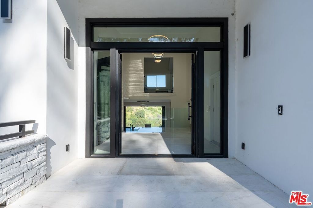 Photo of 8041 Bulwer Drive, Los Angeles, CA 90046 (MLS # 26665441)