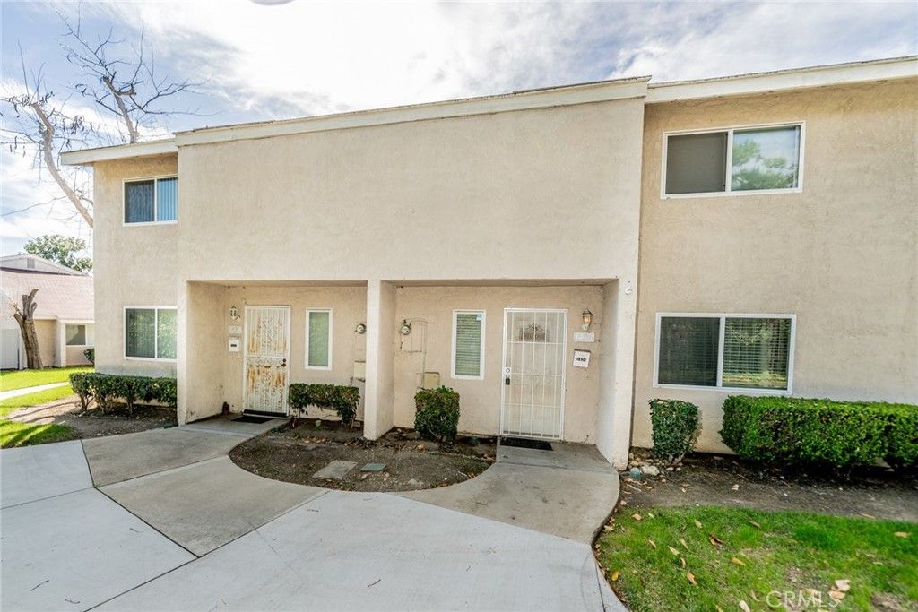 Photo of 1436 N Elderberry Ave, Ontario, CA 91762 (MLS # IV26050545)