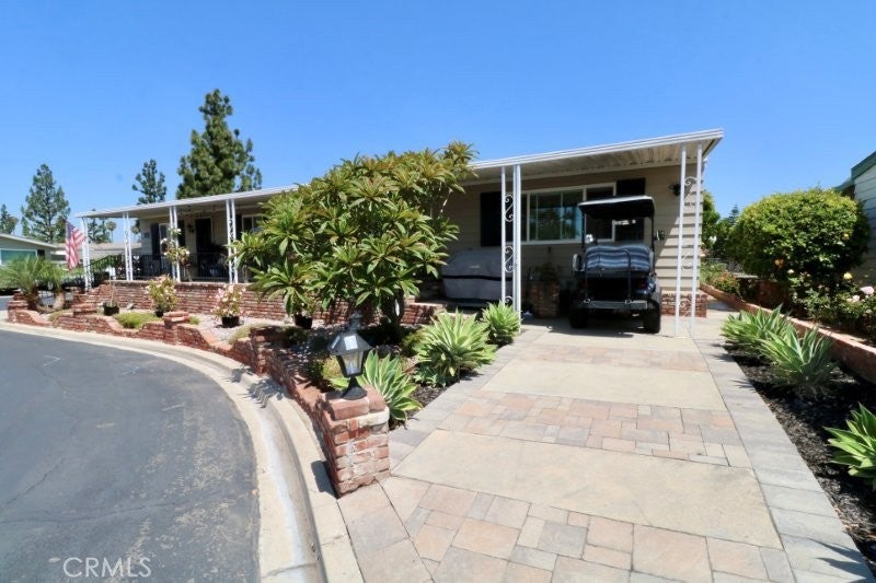 2201 Lake Side Drive 99