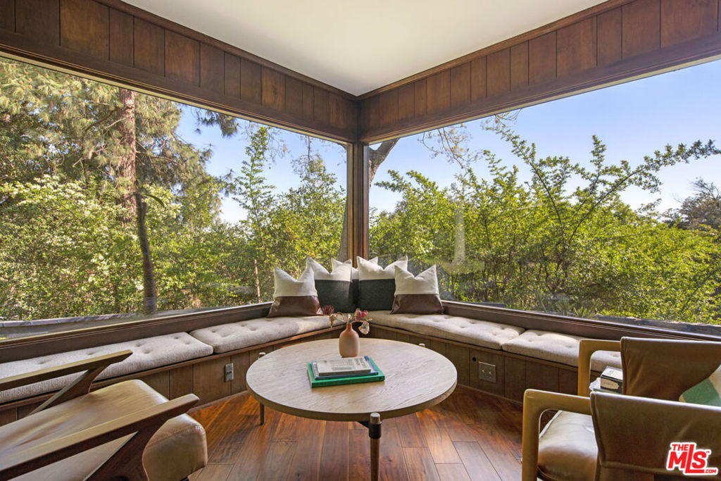 2235 Villa Heights Road