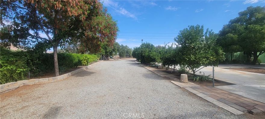 Horse Property for sale . 3 bedrooms, 2 bathrooms, REMODELED .