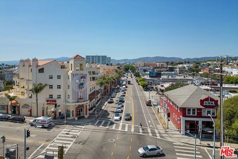 Photo of 235 Main Street #121, Venice, CA 90291 (MLS # 25613063) Photo of 235 Main Street #121, Venice, CA 90291 (MLS # 25613063)