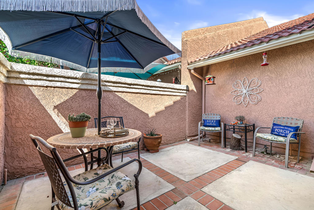 42892 Scirocco Road