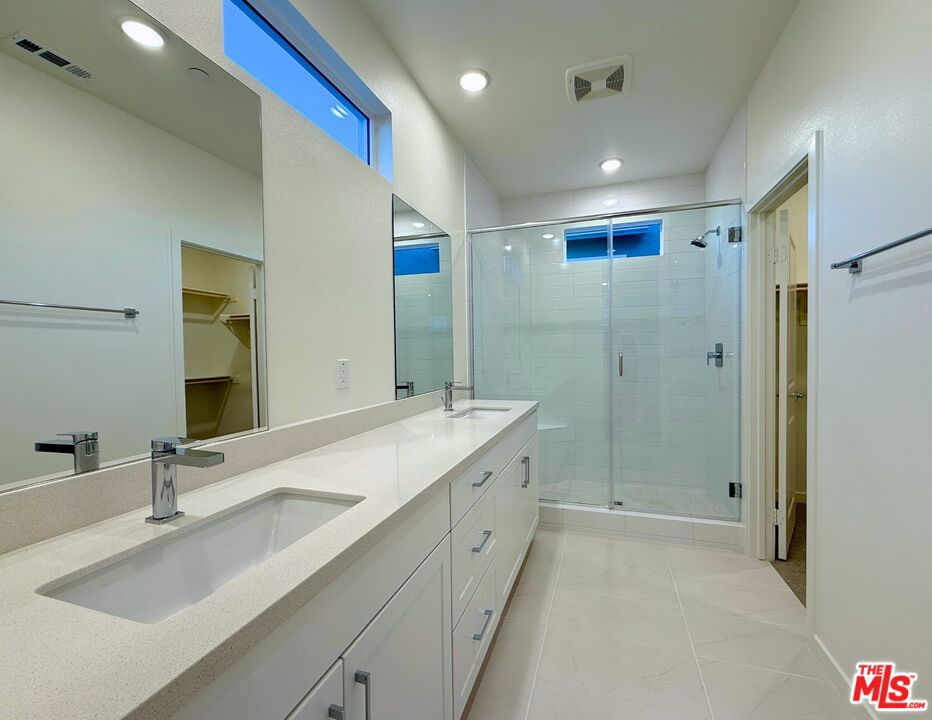 Encore - Residential