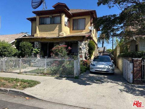 Photo of 937 W 52nd Street, Los Angeles, CA 90037 (MLS # 25538833)