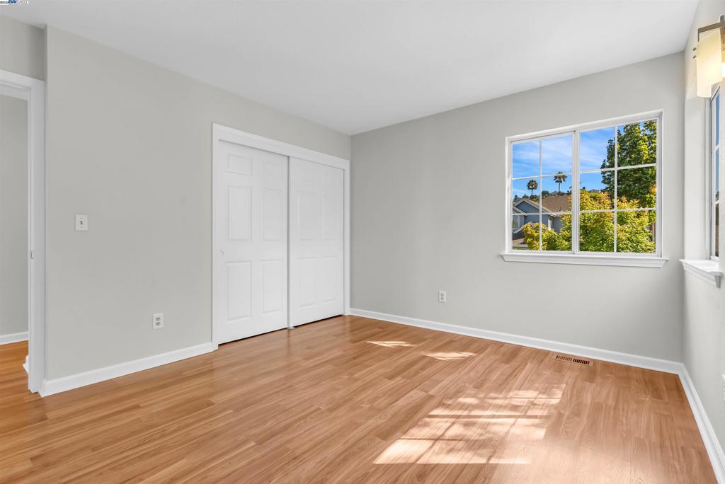 FAIRVIEW - Residential
