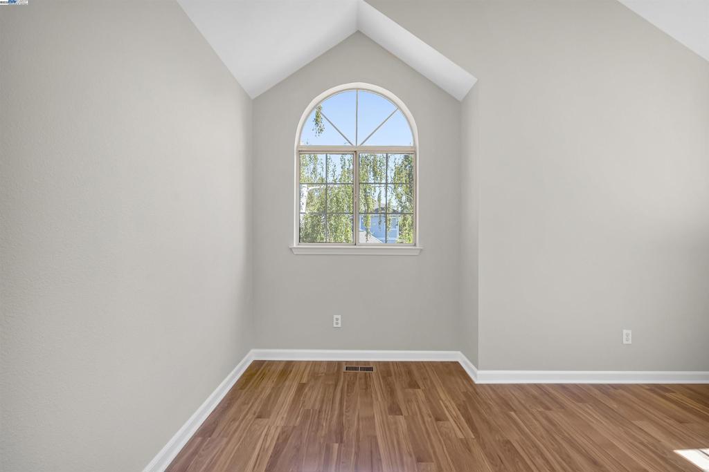 FAIRVIEW - Residential