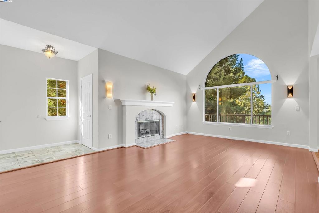 FAIRVIEW - Residential